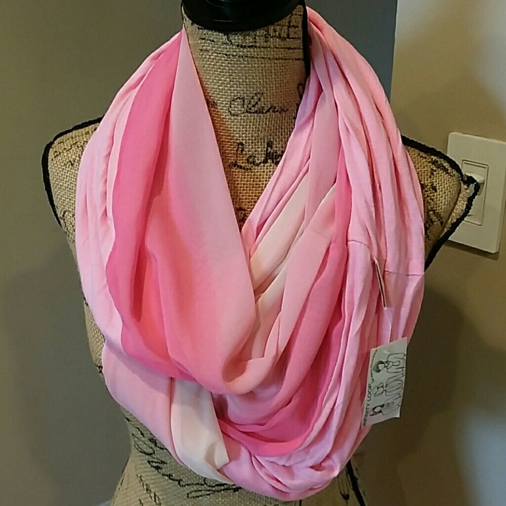 Collection Eighteen Scarf New/ tag from Macy's